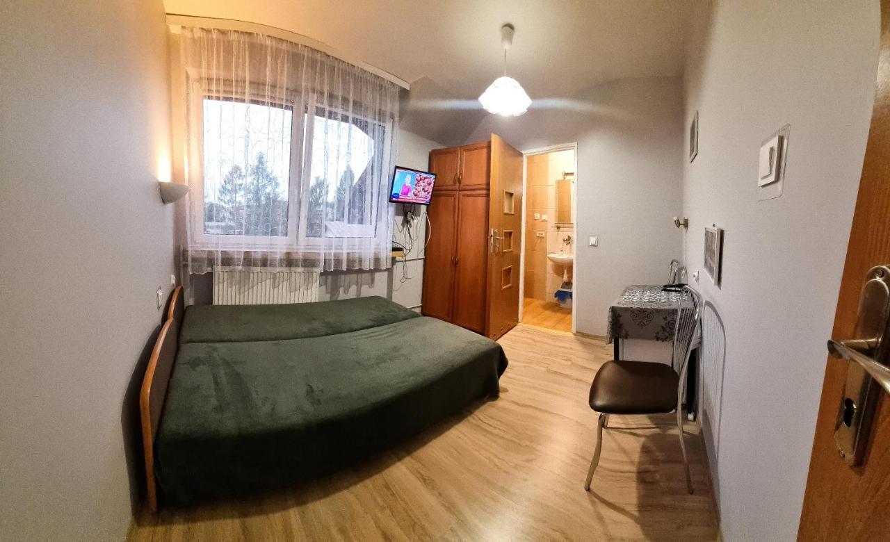 Pokoje Goscinne Duszniki Zdrój Exterior foto
